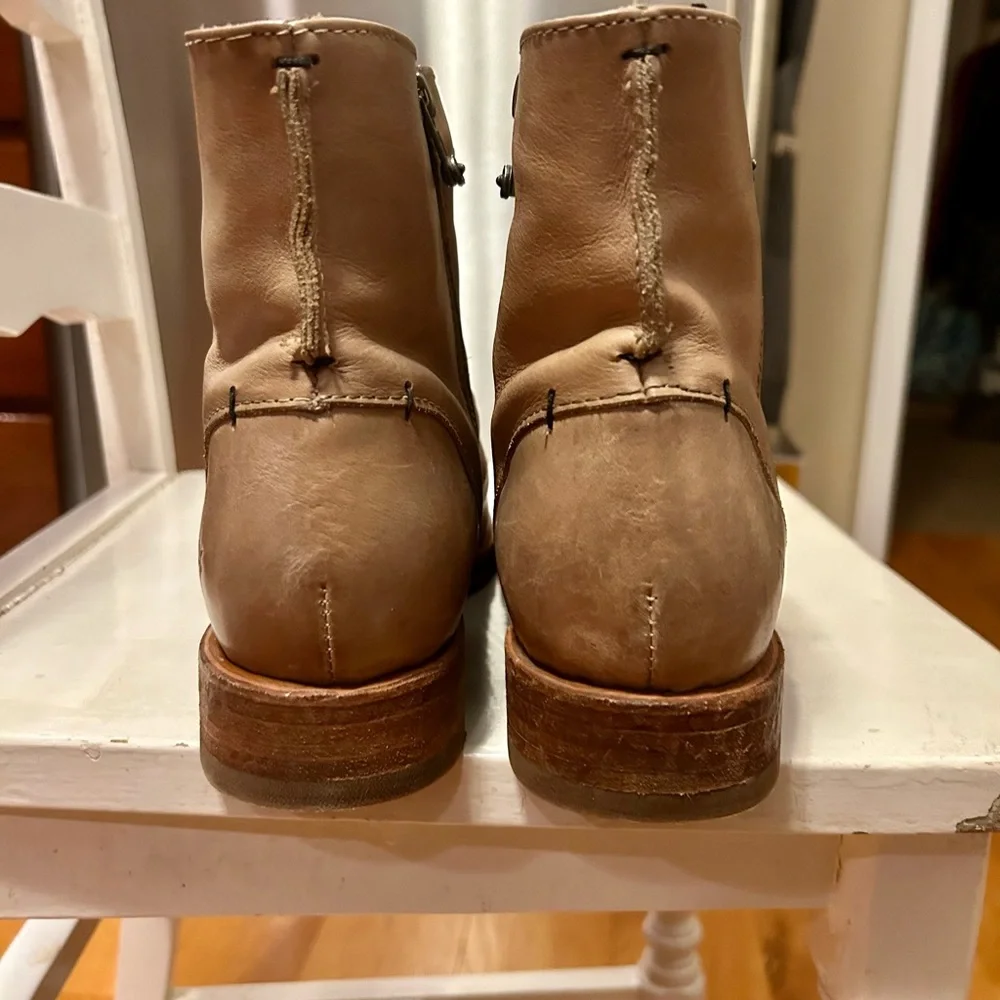 Frye Beige Ankle Booties with Zippers, 11 B - Picture 5 of 8